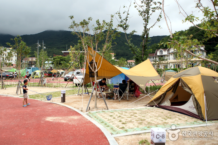 학동자동차야영장